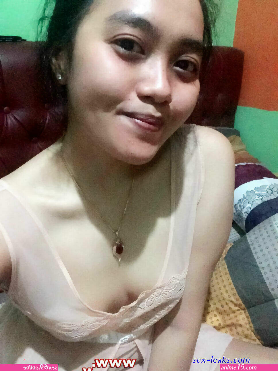 cewek suka anime selfie bugil pamer memek mantap 2022