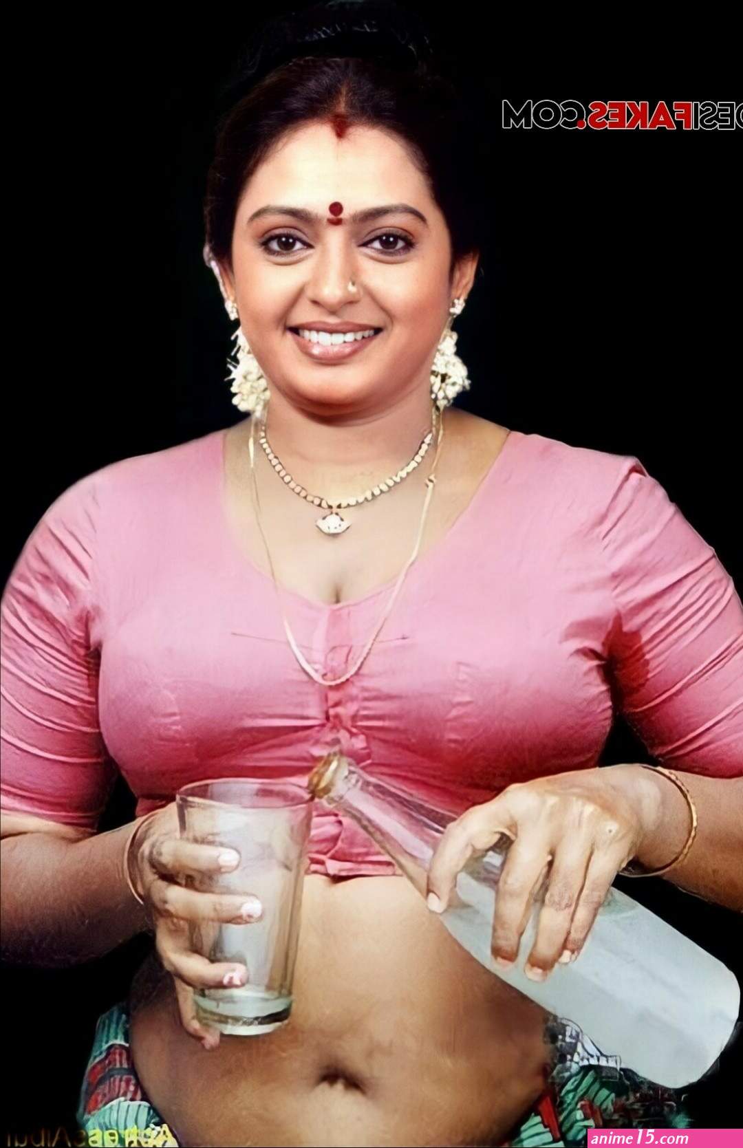 hot aunty fakes desifakes.com