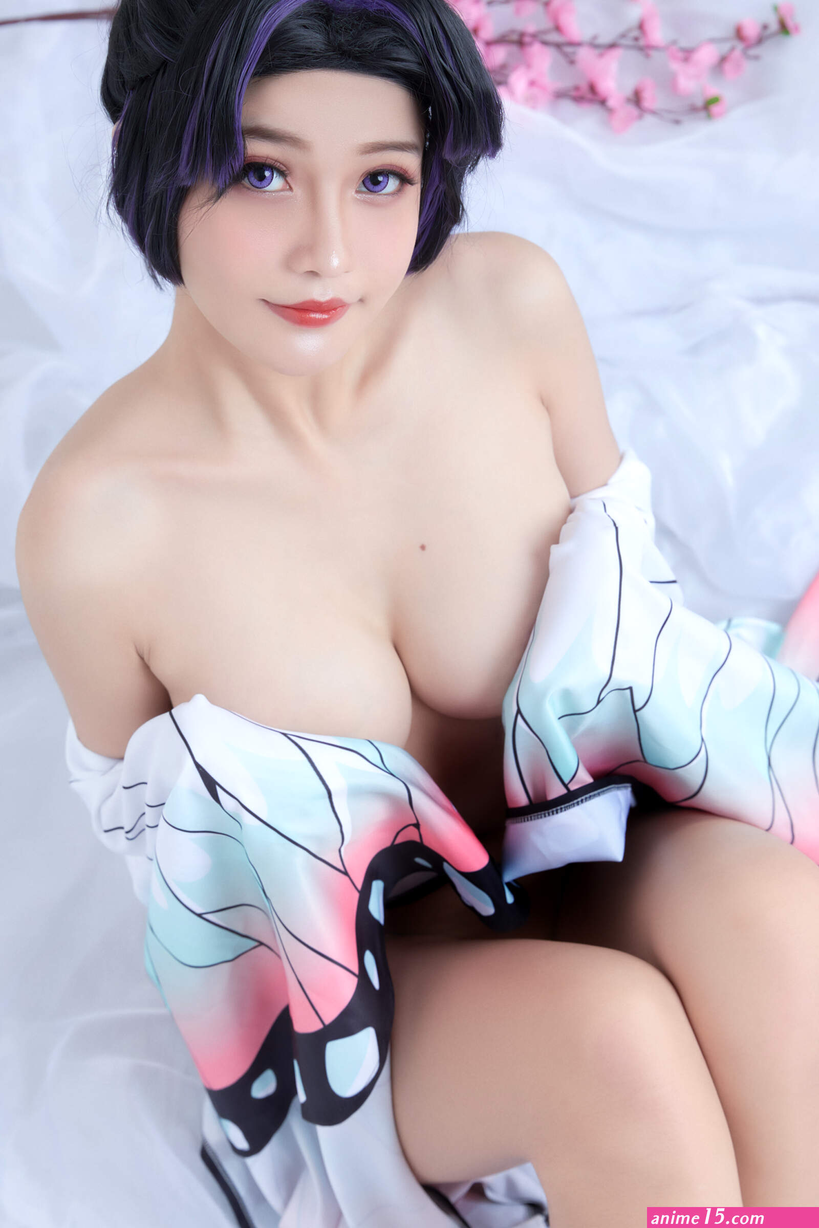 women model cosplay women indoors Azami short hair looking at viewer in bed big boobs bare shoulders cleavage multi-colored hair Asian indoors anime anime girls Kochou Shinobu Kimetsu no Yaiba black hair