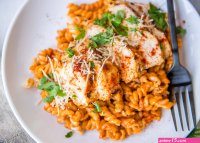 Gluten-Free Grilled Chicken Pasta with Red Pepper Sauce
