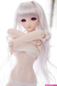 Undress MyFigureCollection.net
