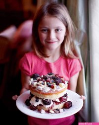 Chocolate Cake With Berries