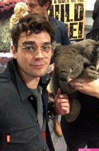 Pin de Isabel Valdi en People Kj apa riverdale Famosos Koala