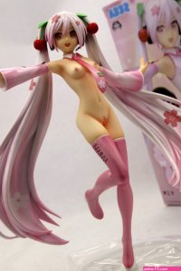 Hatsune Miku Sakura Miku 16 nude anime figure