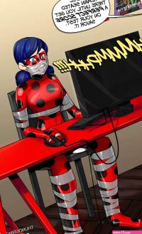 Chloe Marinette Troubles in Art School 4