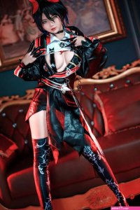 ZinieQ Cosplayer cosplay Ulrich Von Hutten