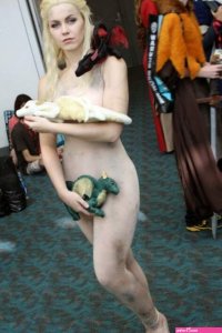 Comic Con Amateur Model Photoshoot Game Of Thrones Img 4992 0 Daenerys Targaryen Nude Bodysuit Nsfw Mother Of Dragons Shelf Porn