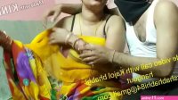 Hindi audio horny Indian mother enjoy with her son during lockdown drinking squirt in her mouth Xxx Video 2025