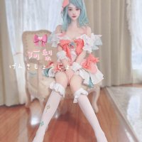 nh gi xinh Hàn Quc cosplay Bp bê khoe bm non hng rc