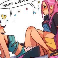 female scissoring 5:4 lesbian sex clothes on
