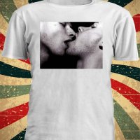 gay.kiss