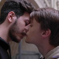 gay.kiss