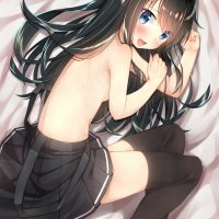 naked anime girl under skirt