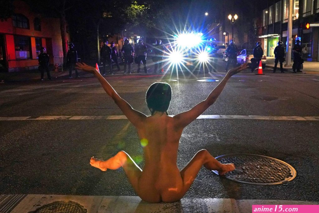 athena-nude.jpg